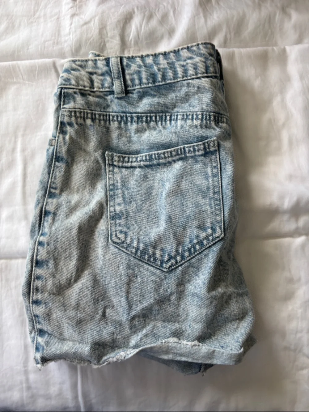 refuge Light Wash Distressed Denim Shorts - Picture 3 of 7